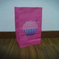 Gift paper bag 003